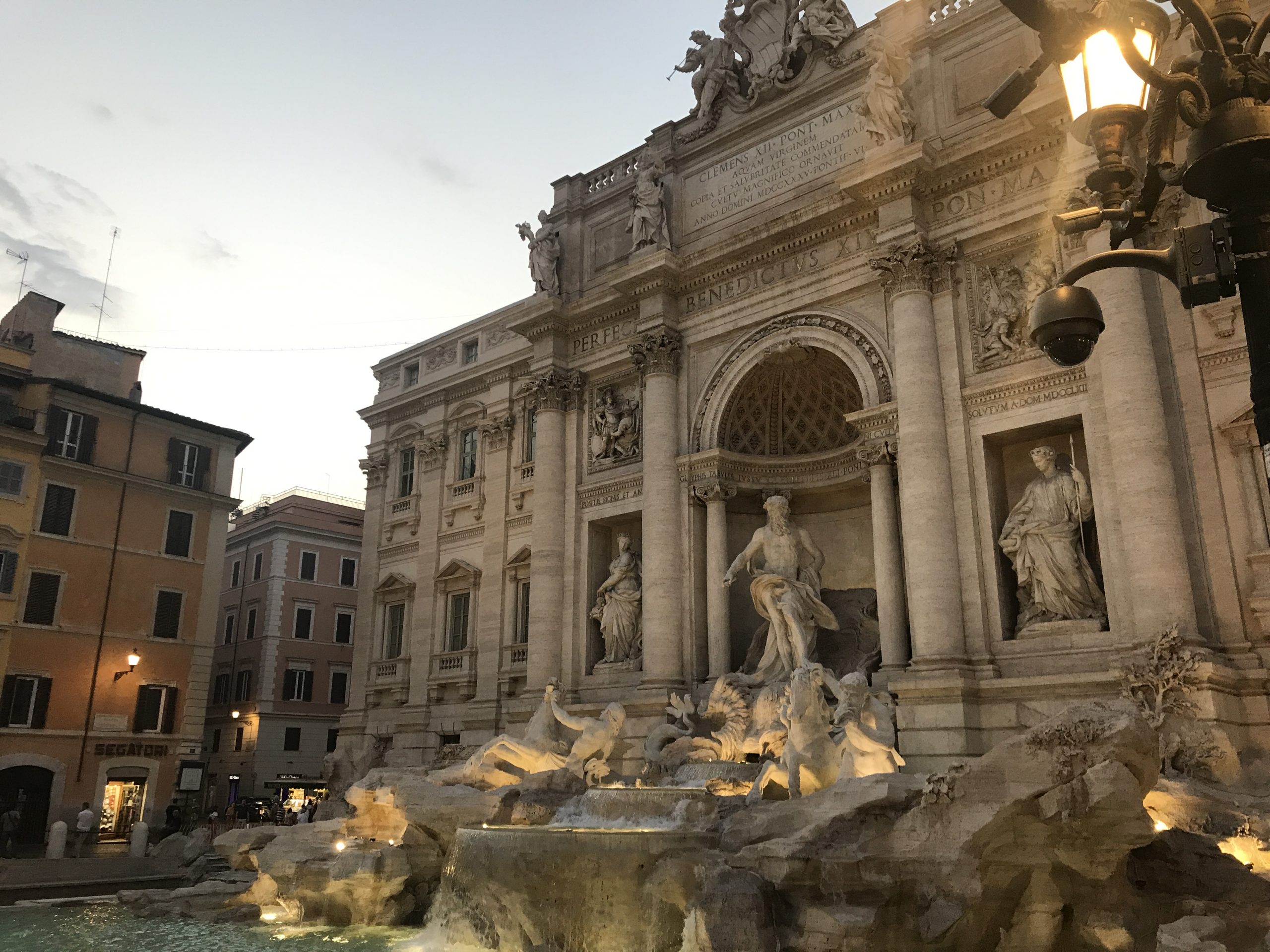 italy-fountain-trip-during-tefl
