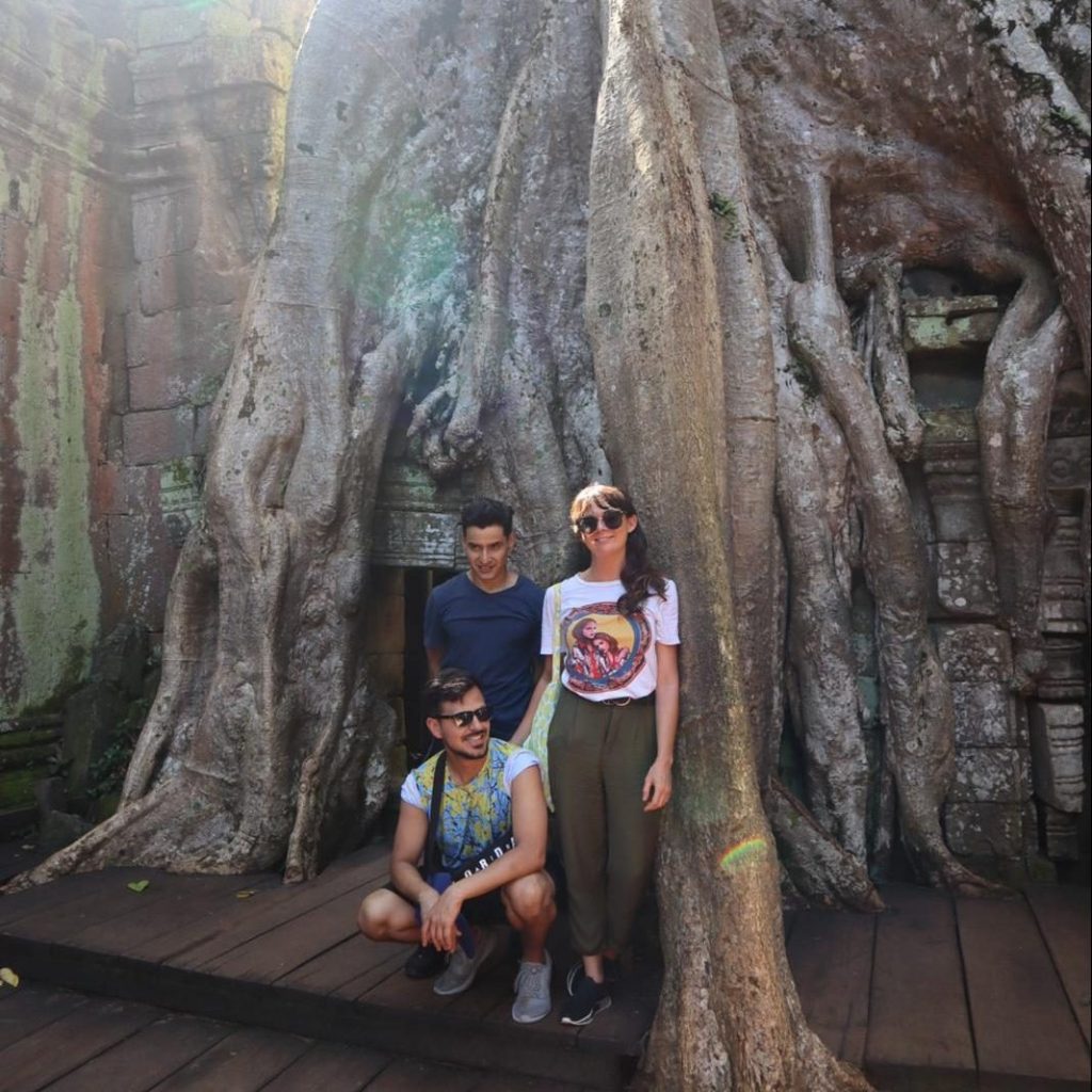 temples-in-cambodia-group-tefl-photo-