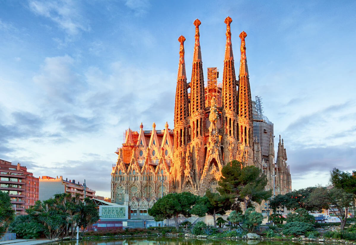 Spain TEFL Salary Guide 2026: What English Teachers Really Earn by Job Type and City
