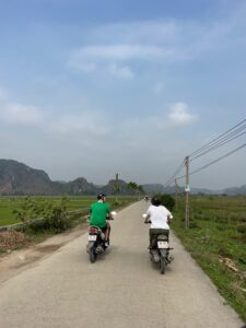 teach english abroad in vietnam, emma tefl intern hai phong, tefl working holiday visa