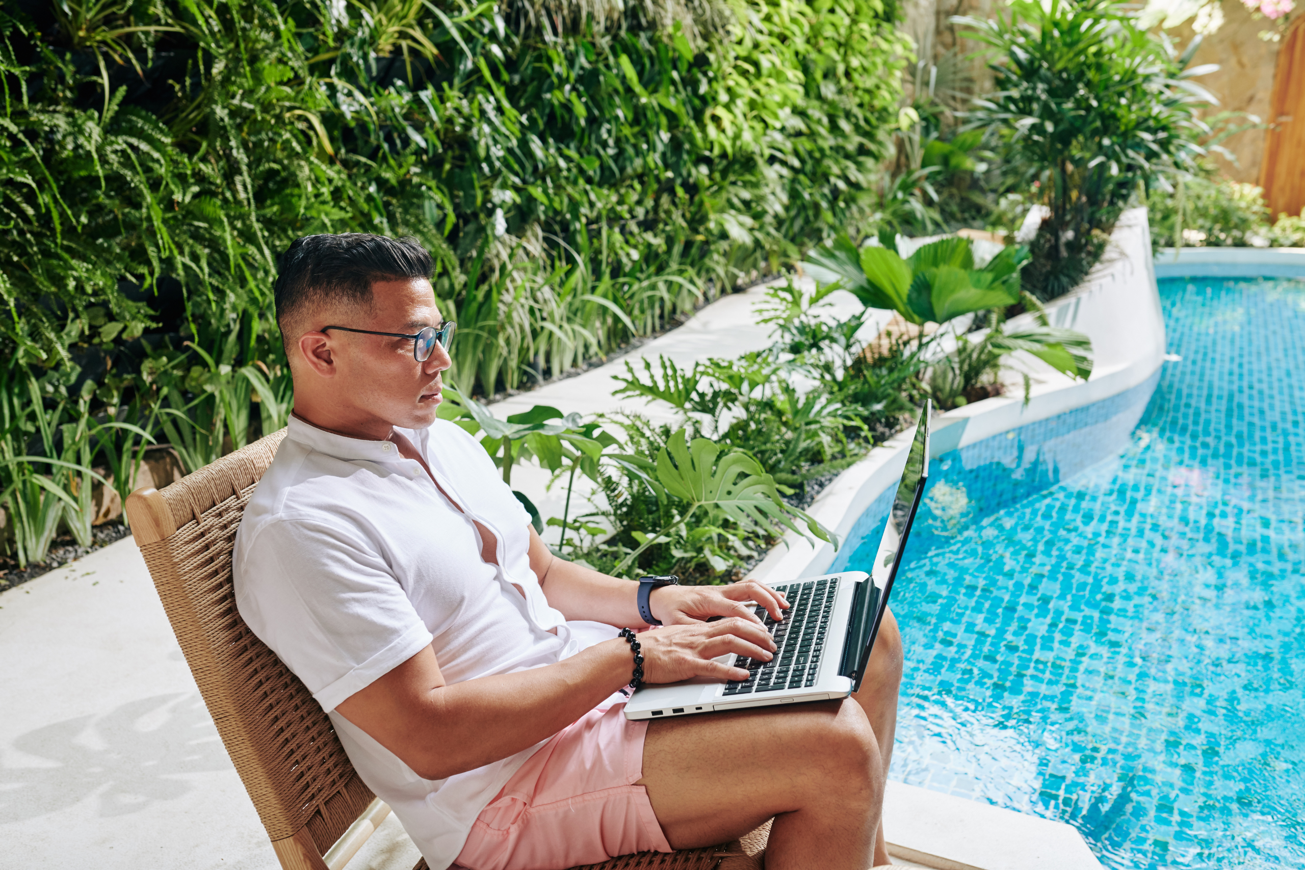 TEFL Jobs, Salaries & Opportunities in 2026