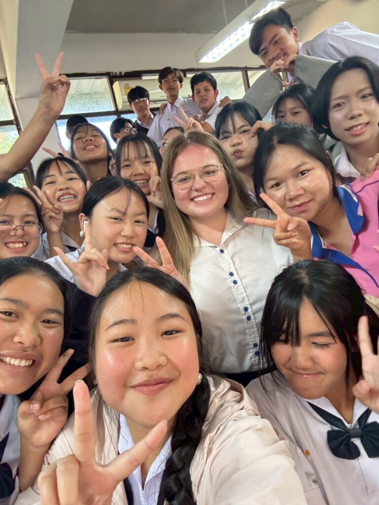 Ciara TEFL intern in Thailand with her students