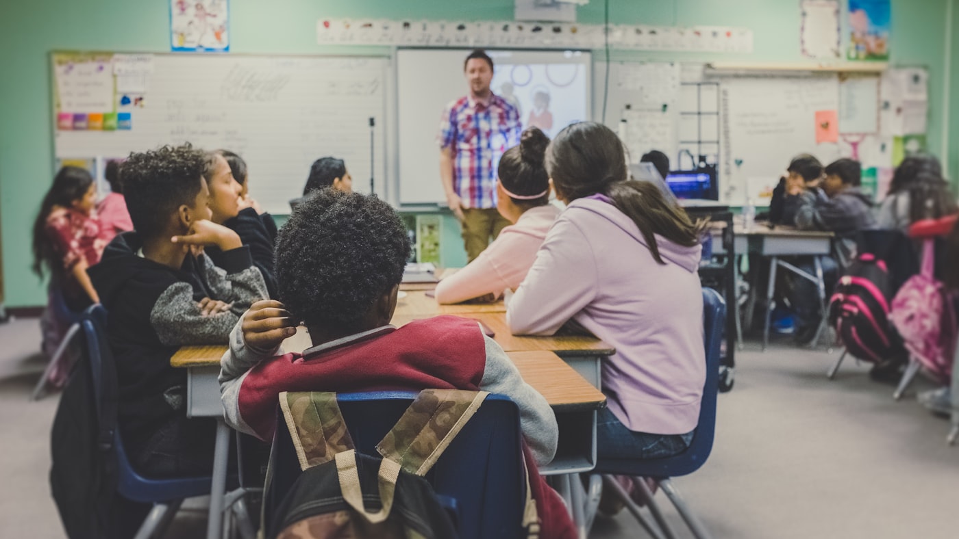 Transition Year TEFL Programmes: The Complete Guide for Schools, Students and Parents